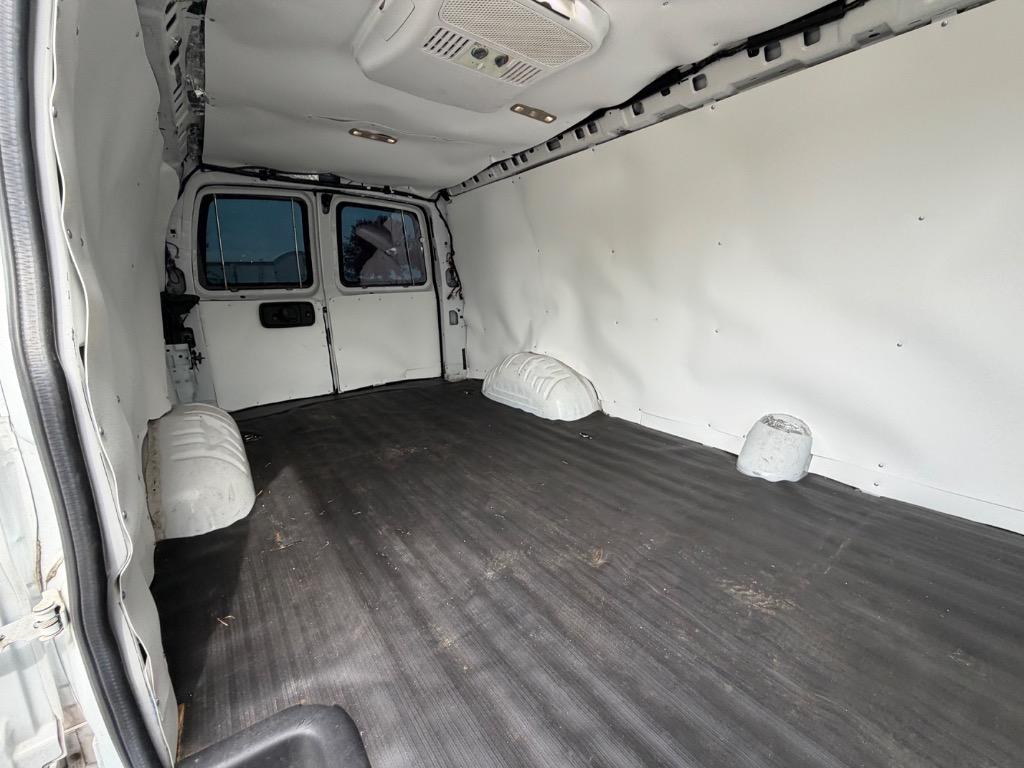 2020 Chevrolet Express Cargo Work Van - Photo 13