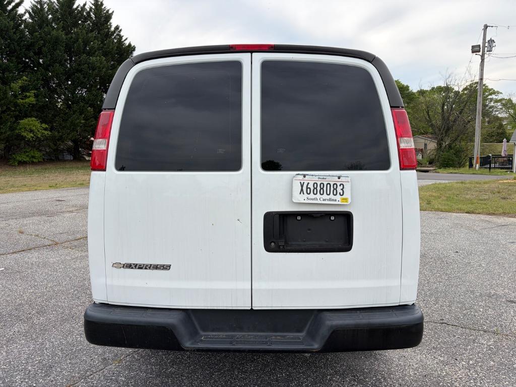 2020 Chevrolet Express Cargo Work Van - Photo 6