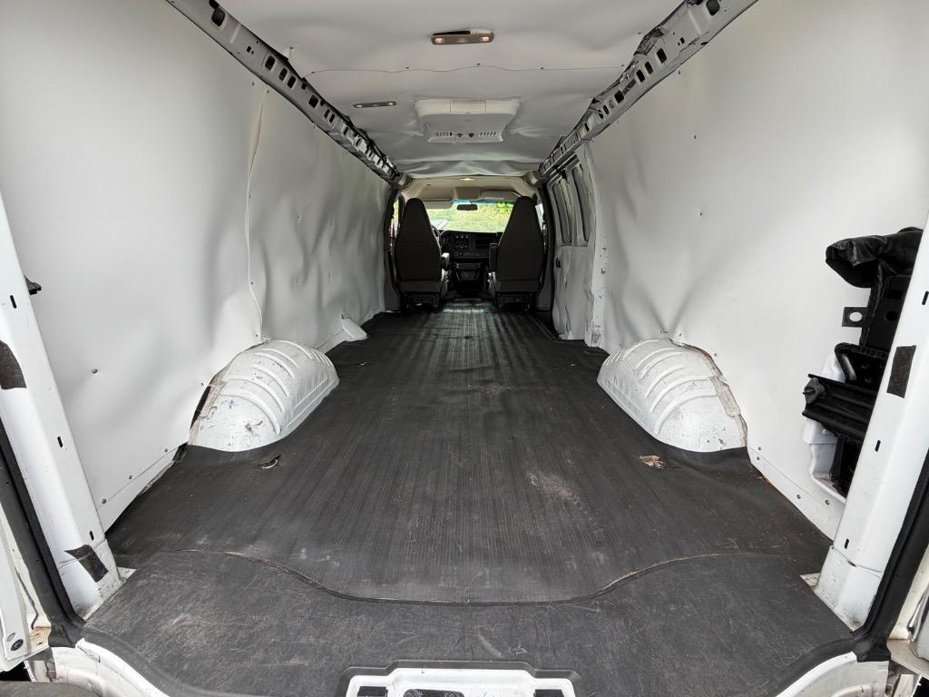 2020 Chevrolet Express Cargo Work Van - Photo 12
