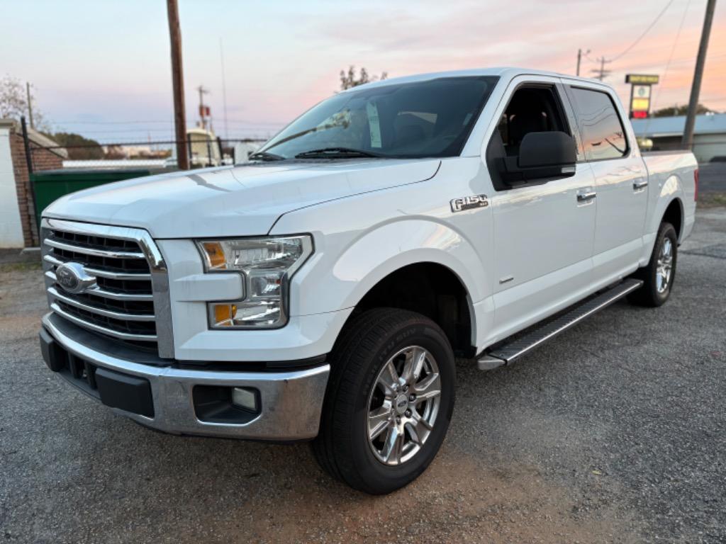 2015 Ford F-150 XLT's photo
