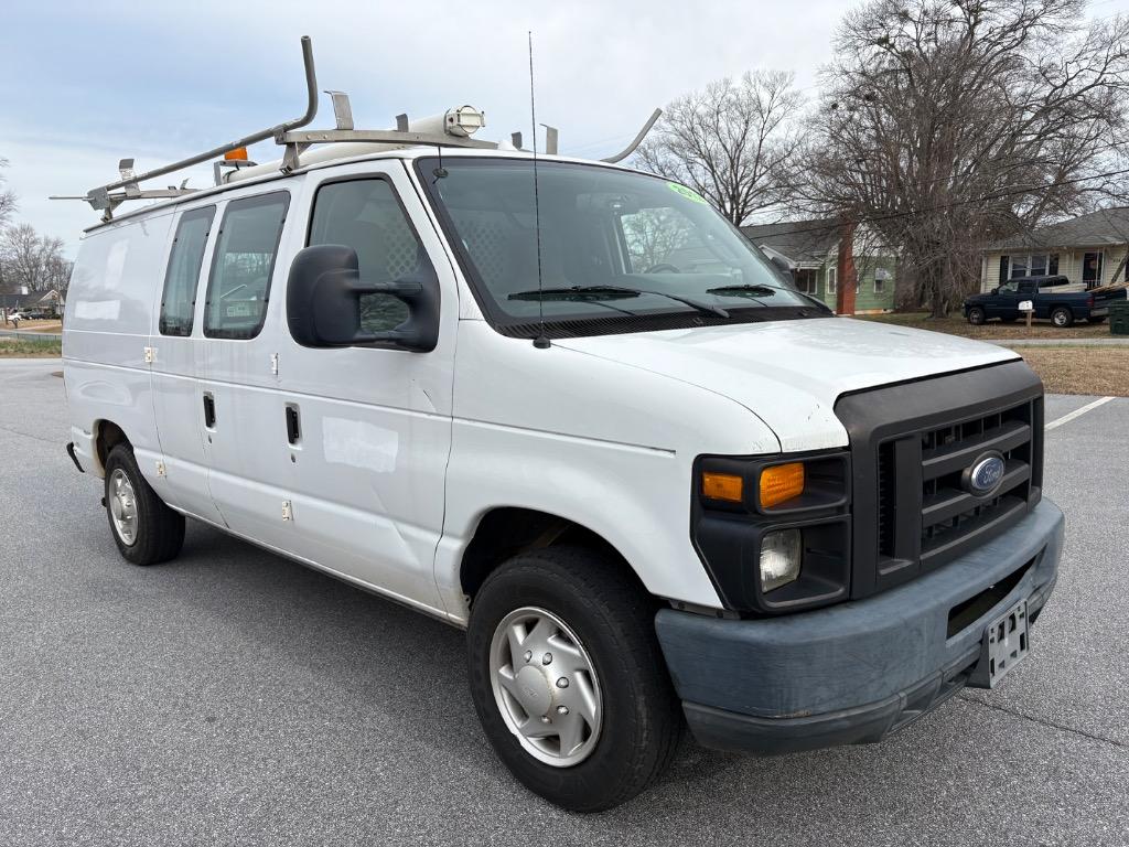 2012 Ford E-Series Econoline Van Commercial's photo